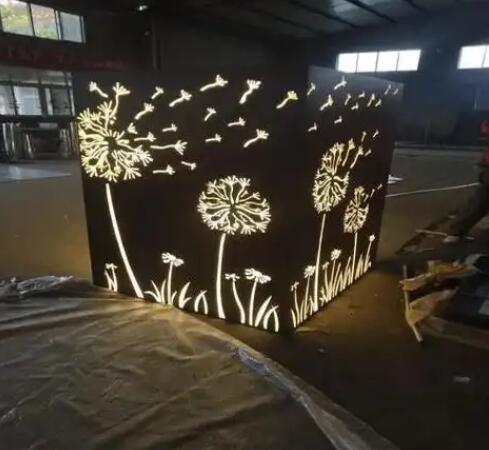 甘德耐候钢灯箱